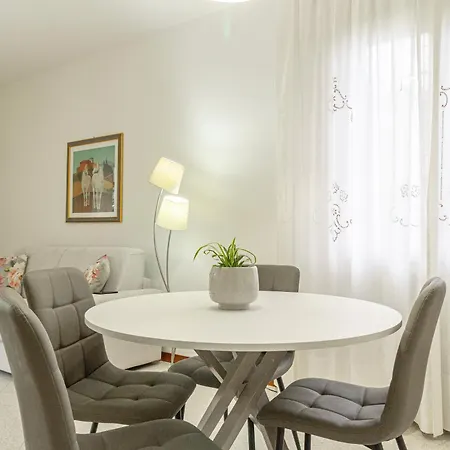 Familybo Jacqueline Apartamento *