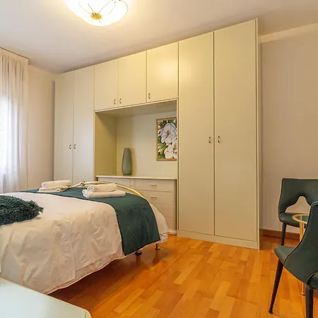 Apartamento Familybo Jacqueline Borgo Nuovo